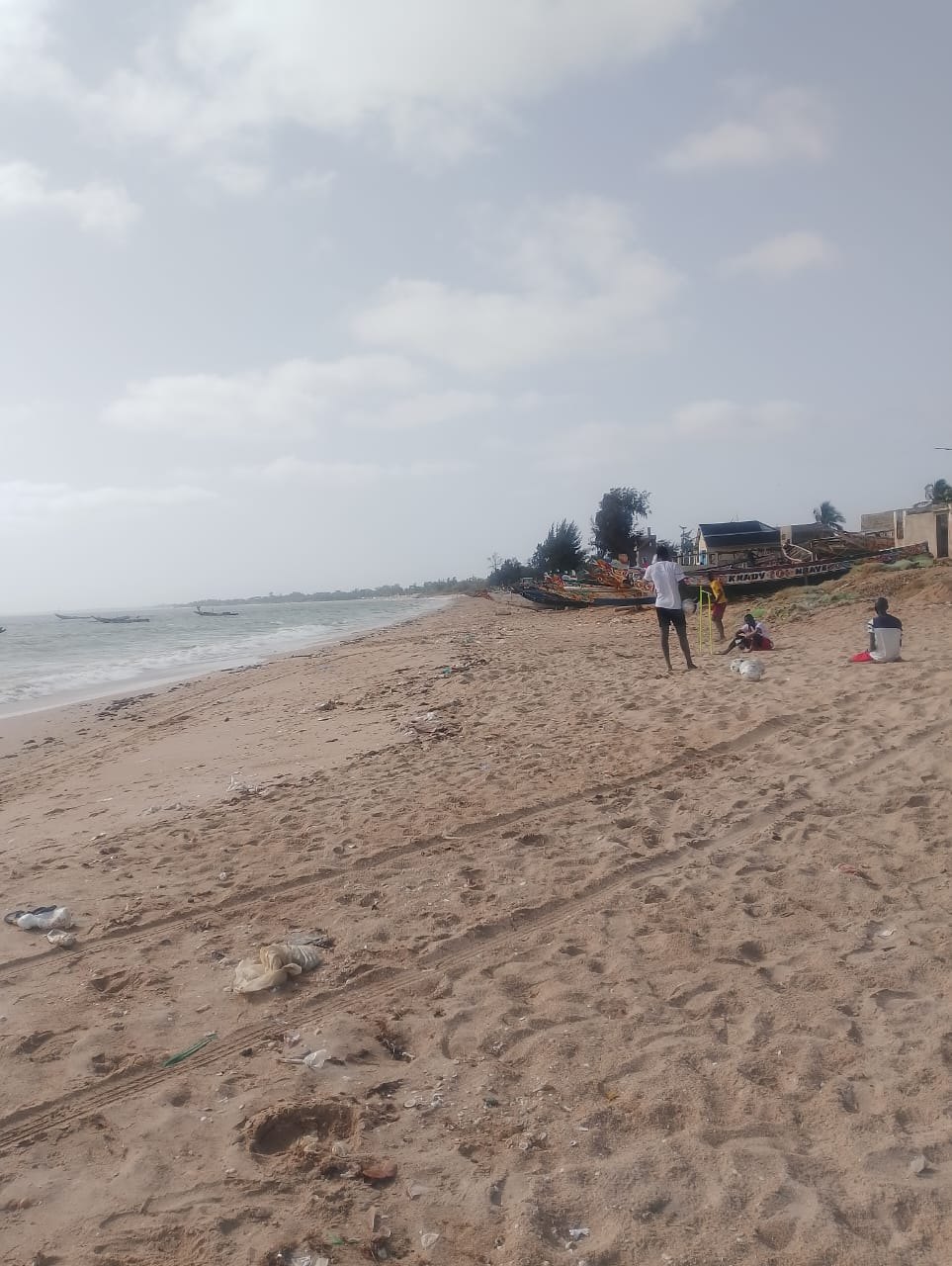Plage de Nianing, site du World Cleanup Day 2026